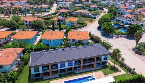 Sweet Home Apartments F