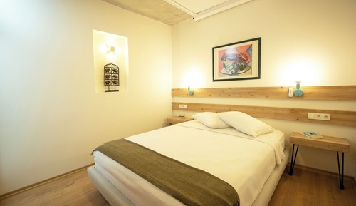 Suite, Sea View
