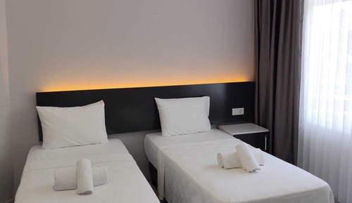 Basic Twin Room, 1 Bedroom, Garden View