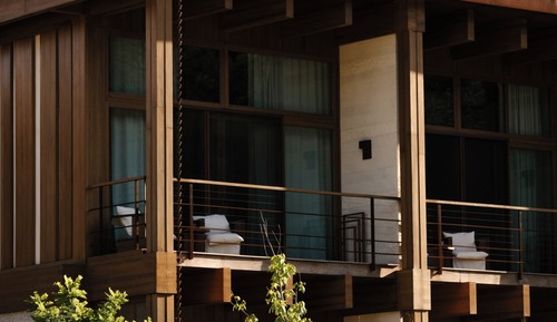 Room (Guest Room)