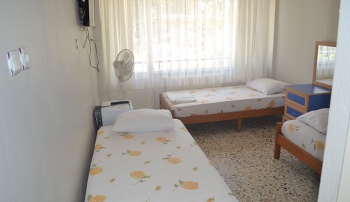 Basic Room, 2 Twin Beds, Non Smoking