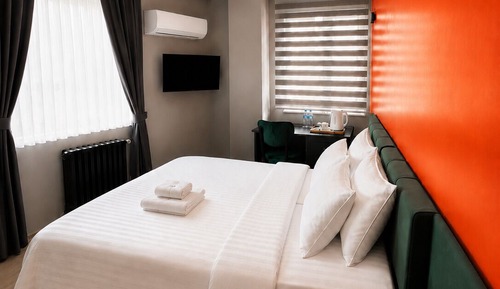 Deluxe Çift Kisilik Oda - Kahvalti Dahil