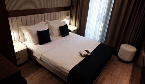 Standard Room, 1 Double Bed, Pool View