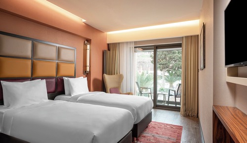Balcony Twin Standard Room Sea View