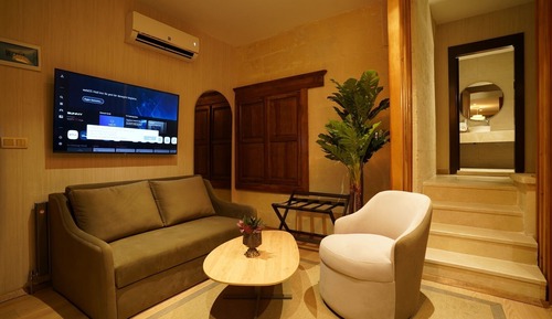 Executive Suite