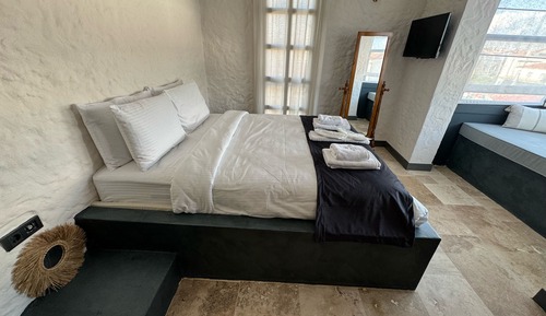 Exclusive Room