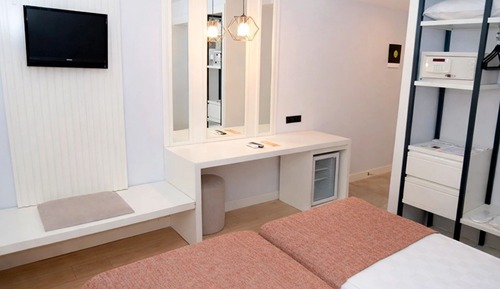 Standard Triple Room without Balcony