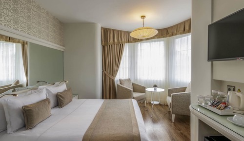Superior Suite