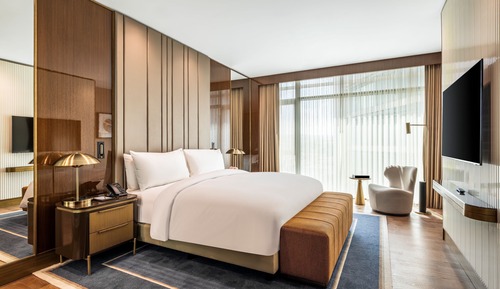 Premium Room, 1 King Bed