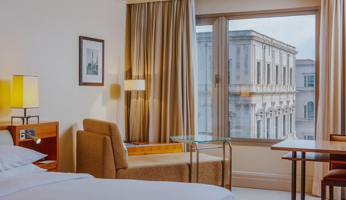 Room, 1 King Bed (High Floor)