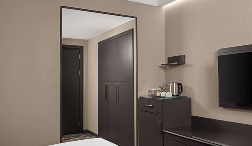 Executive French Room