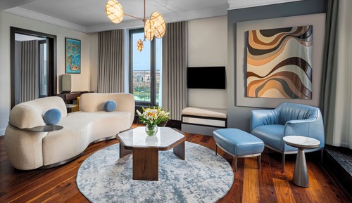 Suite, 1 King Bed (Golden Horn)