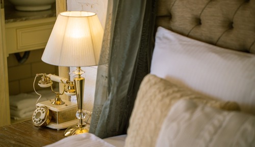 Deluxe Room, Jetted Tub