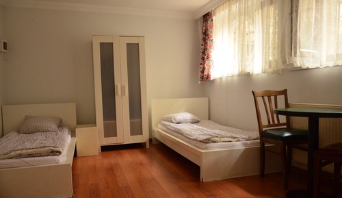 Shared Dormitory (3 Beds Female-Male Mixed Dorm)