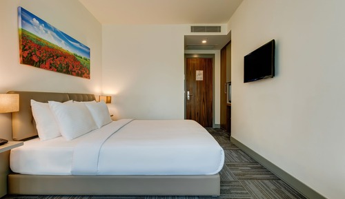 Economy Room