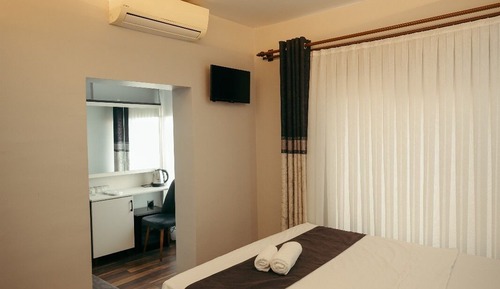 Standard Triple Room, 1 Bedroom, Non Smoking, City View