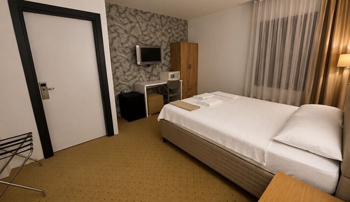 Family Suite, City View