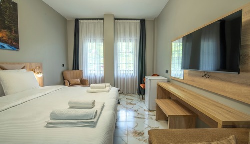 Standard Room, River View
