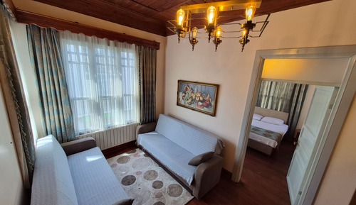Deluxe Room, Multiple Beds, Ensuite, City View