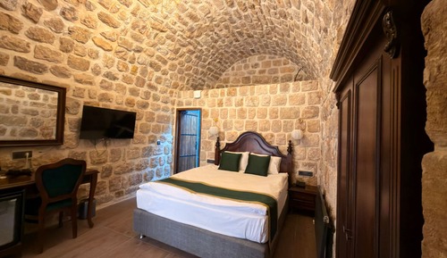 Deluxe Double Room, Courtyard View