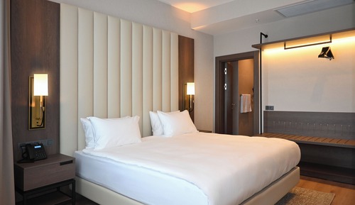 Suite, 1 King Bed, Non Smoking