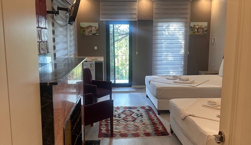 Quadruple Room, Balcony, Garden View