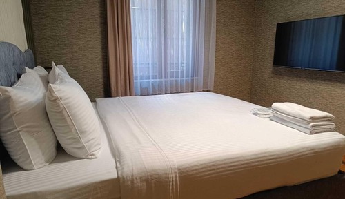 Studio Suite Ground Floor