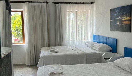 Comfort Triple Room, Garden View