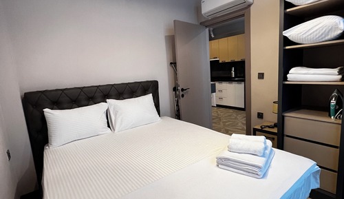 Deluxe Apartment, Non Smoking, Courtyard View