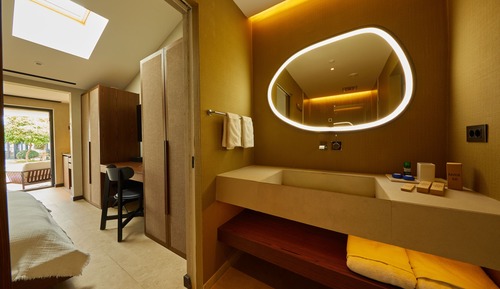 Deluxe Double Room with Terrace