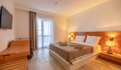 Standard Room, Garden View