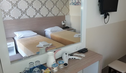 Standard Twin Room, 2 Twin Beds, Balcony, Garden View