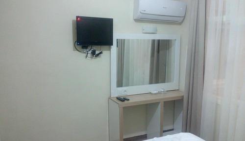 Standard Shared Dormitory, Women only, Garden View