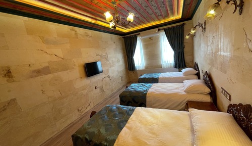 Deluxe Triple Room