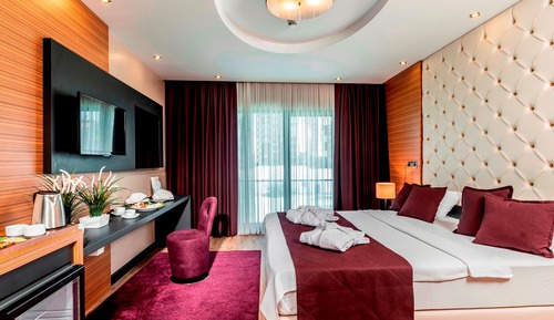 Deluxe Double or Twin Room, Pool View