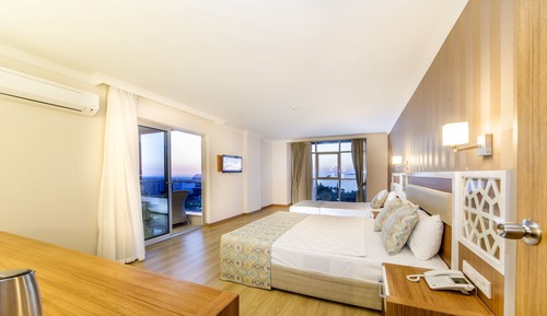 Suite, Jetted Tub