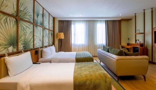Superior Room with One Double Bed and One Single Bed