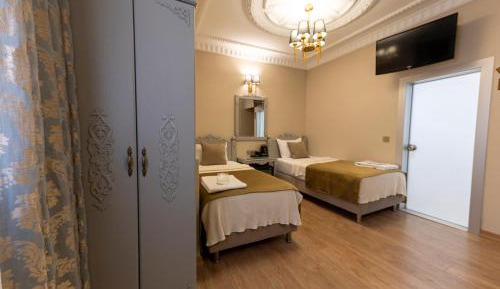 Deluxe Family Room