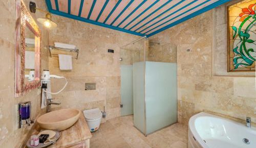 Deluxe Double Room with Bath