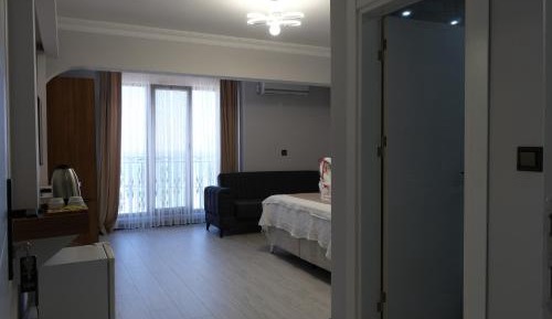 Deluxe Double or Twin Room with Sea View