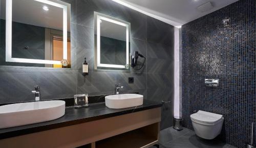King Suite