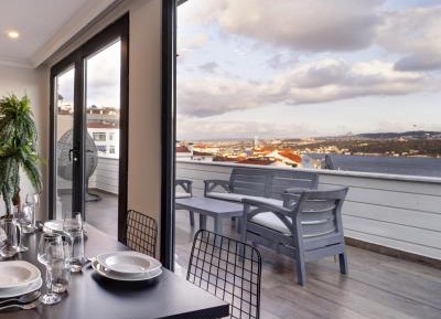 Apartment with Sea View