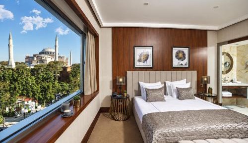 Superior Twin Room with Hagia Sophia View