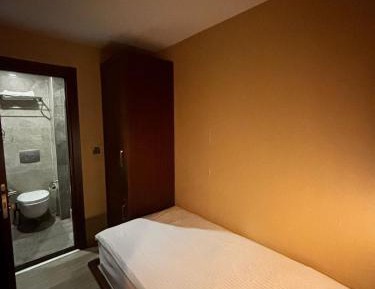 Room #1313880913