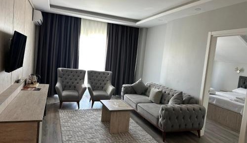 Room #1697769203