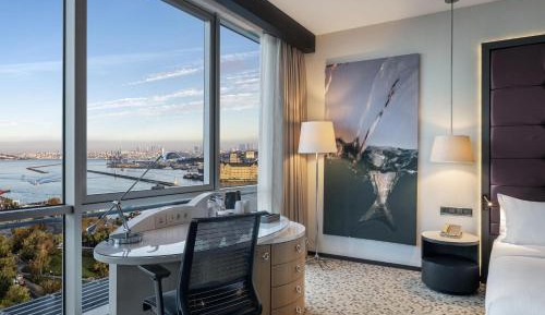 King Junior Suite with Sea View