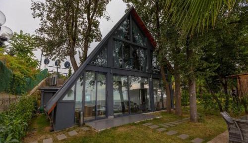 Villa - Beach Front