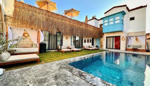 Double Room with Pool View