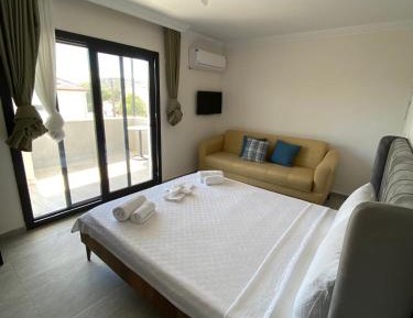 Deluxe Family Suite