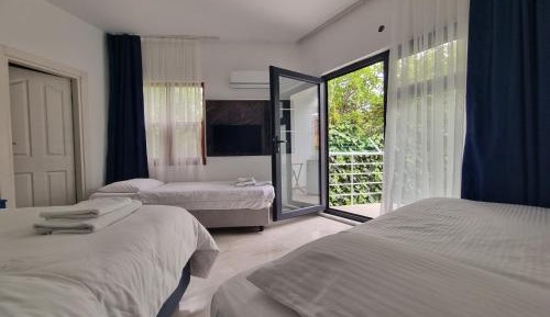 Comfort Quadruple Room